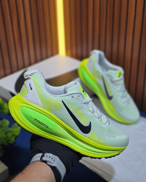 Vomero 18 Nike Men's Road Running Shoes - First Copy