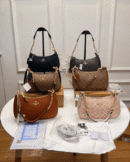 Coach Teri Shoulder Bag In Signature Canvas - First Copy