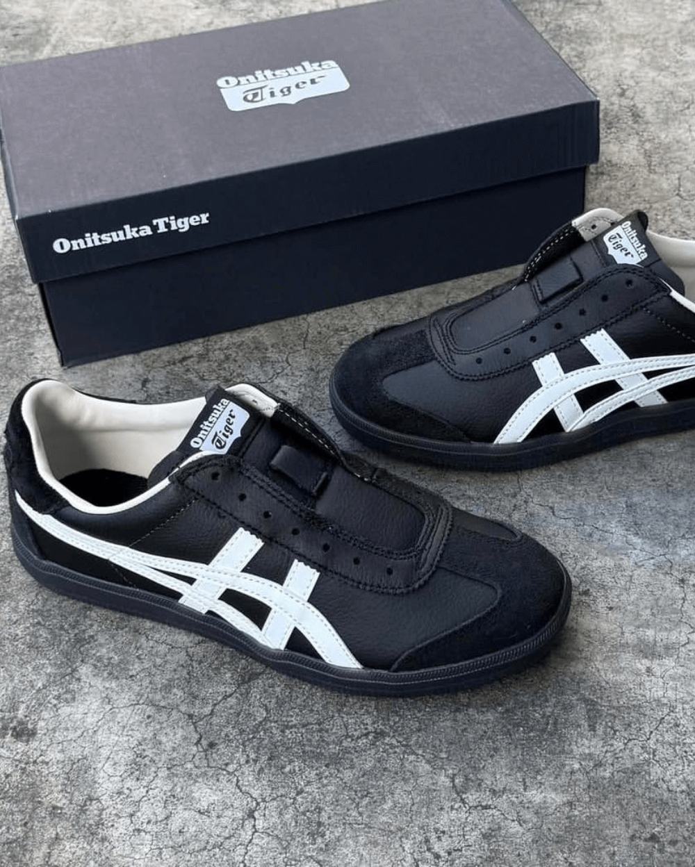 Tokuten Slip On Black Onitsuka Tiger Sneakers 1 Tokuten Slip On Black Onitsuka Tiger Sneakers - First Copy